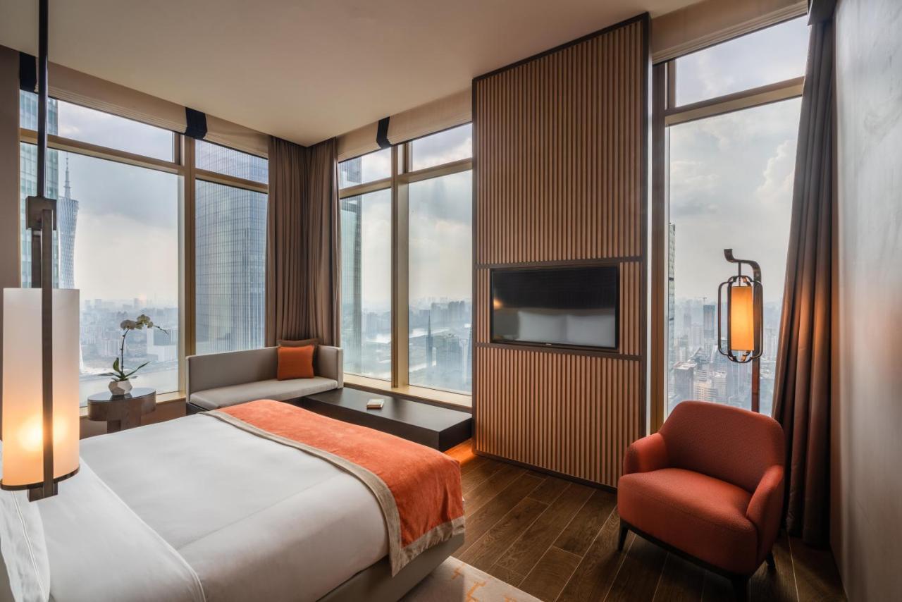 Jumeirah Guangzhou-Complimentary Shuttle Bus To Canton Fair Complex Екстериор снимка